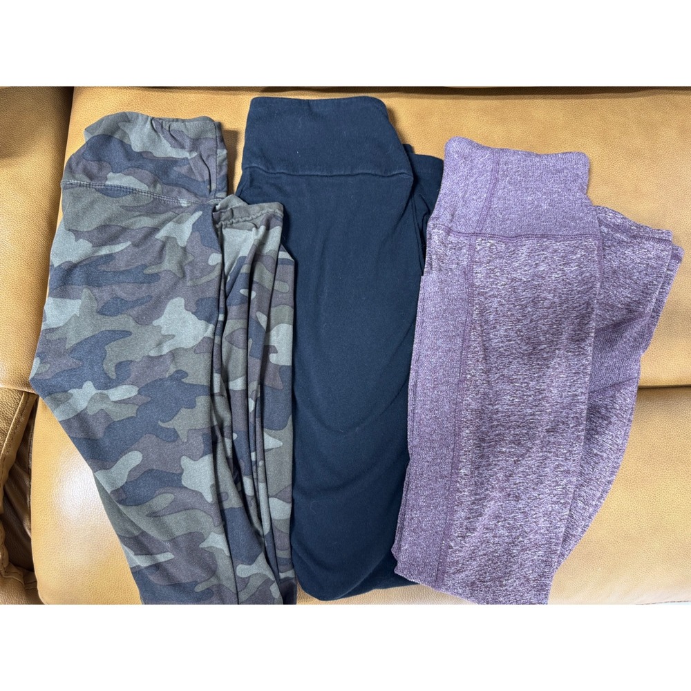 Lot of 3 Womens Leggings Small Ardene Camo, Wild Fable Black Members Mark Purple